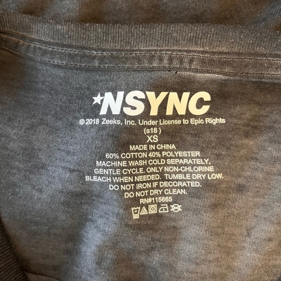 NWOT NSYNC Crewneck Graphic Band Tee XS 90s Y2K - Picture 9 of 9